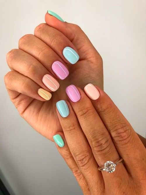 Kolorowe paznokcie