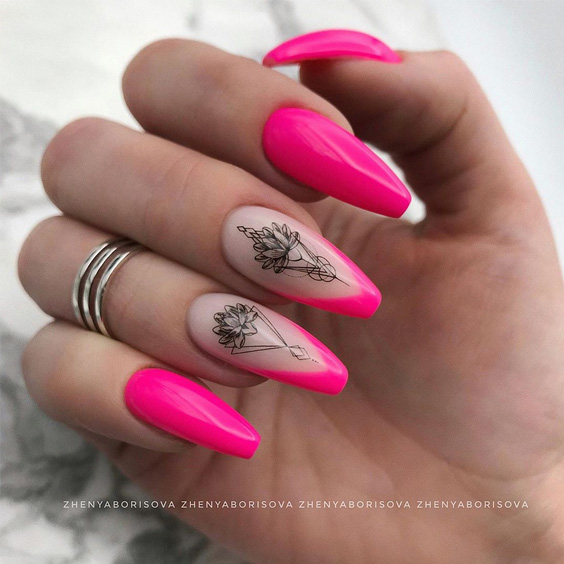 Różowe neonowe paznokcie