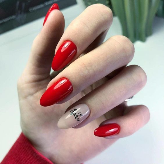 Delikatny czerwony manicure